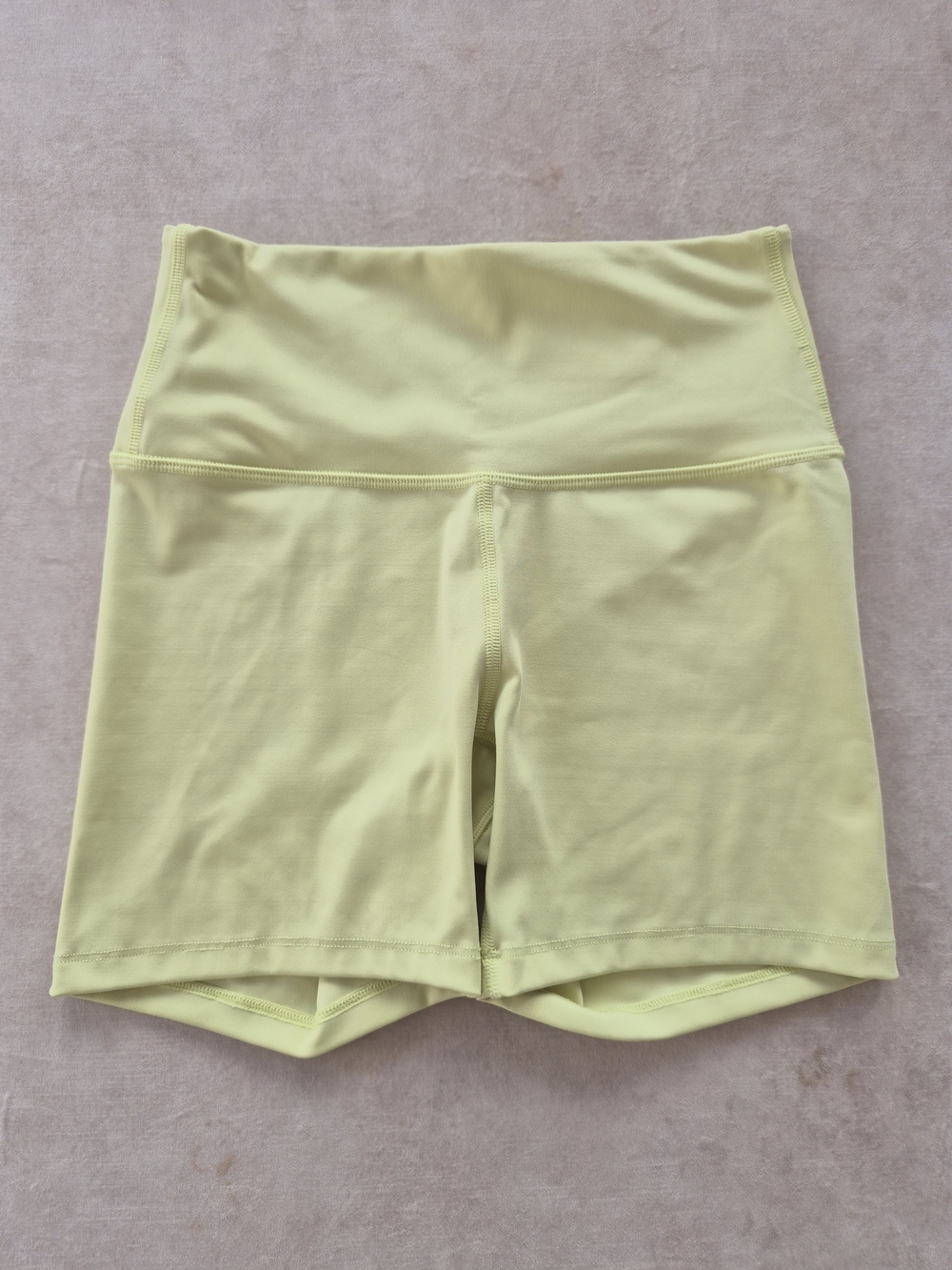 All In Motion High-Waisted Biker Shorts Pale Lime Yellow Size XS